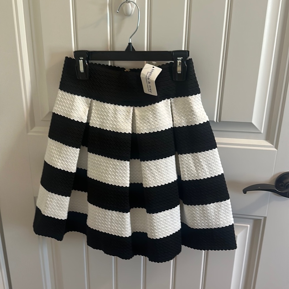 Sophie & Trey limited edition black and white skirt- Medium Women’s